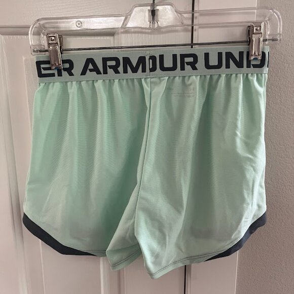 Under Armour Athletic Shorts - Picture 2 of 3